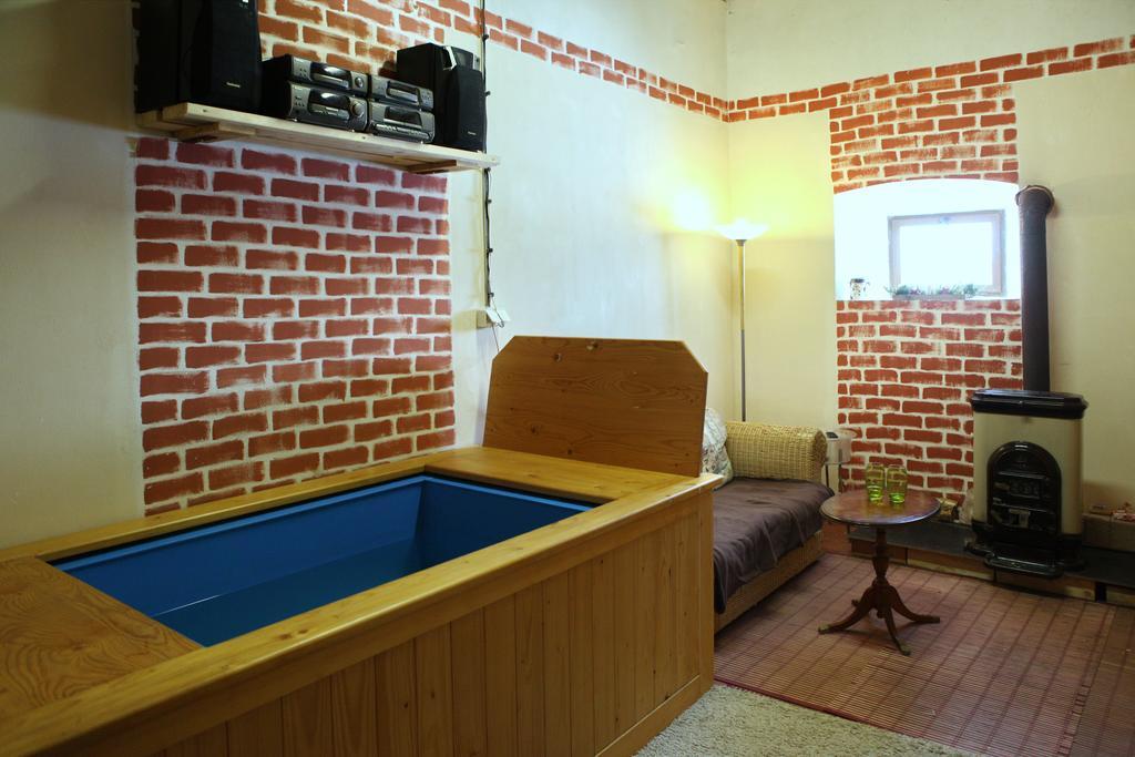 Hrazdeny Statek Mytinka Guest House ภายนอก รูปภาพ