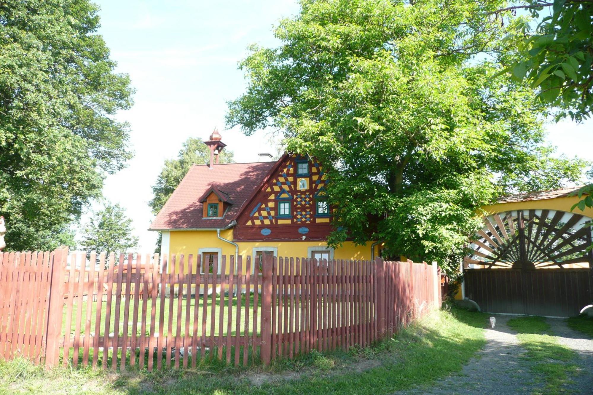 Hrazdeny Statek Mytinka Guest House ภายนอก รูปภาพ